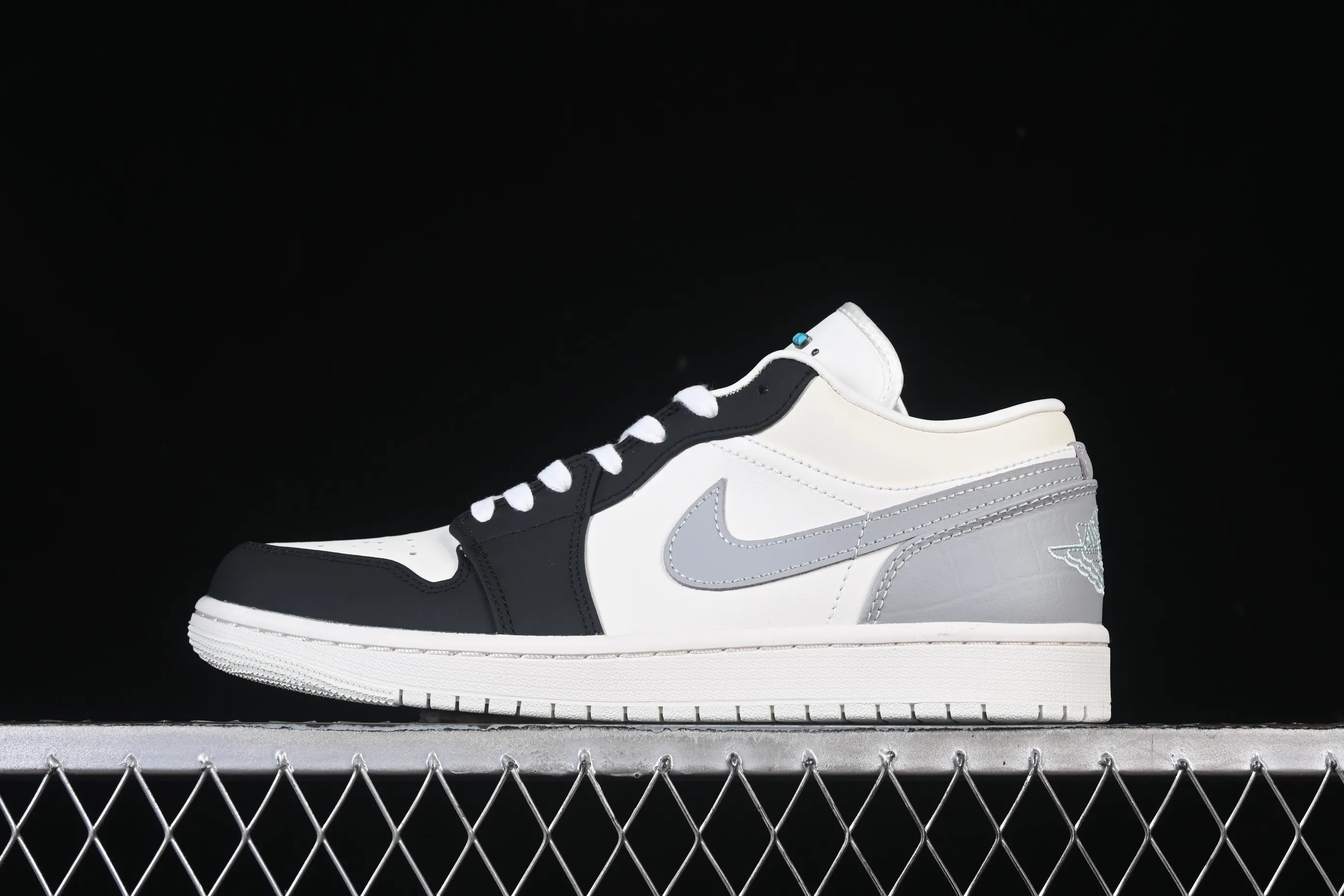 All categories Air Jordan Jordan series basketball shoes Air Jordan 1 Low G version pure original Air Jordan 1 Low AJ1 Joe 1 turquoise low-top retro culture basketball shoes IO2242-101